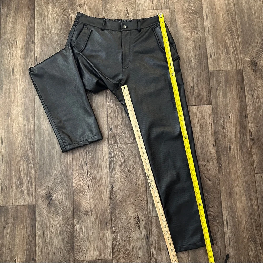 Forever 21 Faux Leather Pants Men’s Size 36 Black
